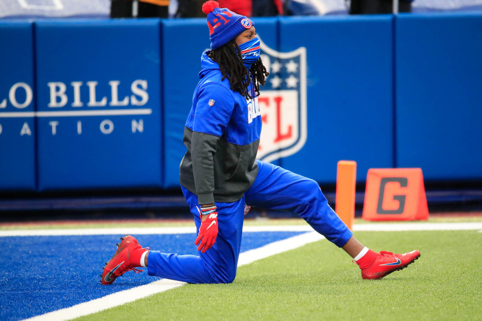 Edmunds stretches